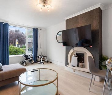 2 bedroom semi-detached house to rent - Photo 3
