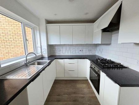 St. Davids Close, Brackla, Bridgend, Bridgend County, CF31 - Photo 5