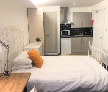 Studio to rent - Photo 4