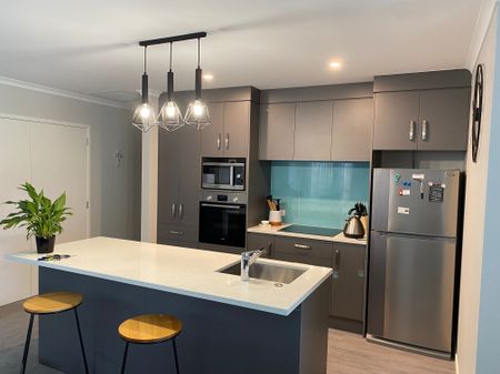 FULLY FURNISHED - 12 MONTH FIXED TERM - Photo 5