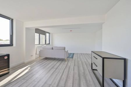 Studio to rent - Photo 3