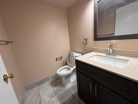 For Lease - 135 Hillcrest Avenue Unit# 710, Mississauga, Ontario - Photo 3