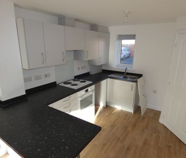 2 bed House - To Let - Photo 5