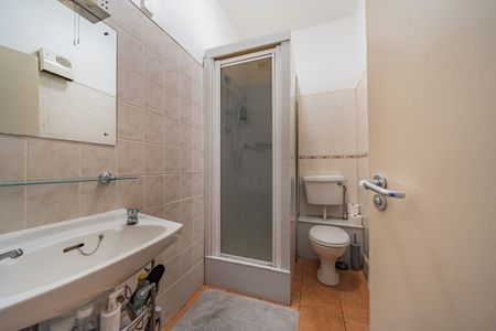 Camden Road, London, N7 - Photo 5