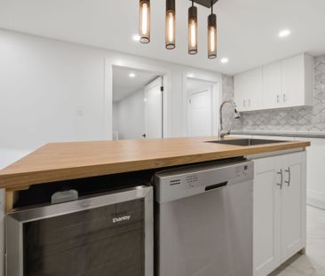 For Lease - 25 Townsend Avenue Unit# Unit B, Bradford West Gwillimb... - Photo 6