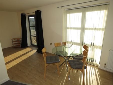 2 bedroom apartment to rent - Photo 2