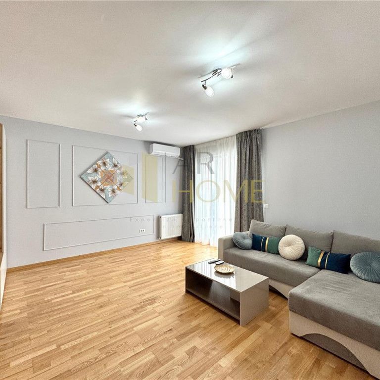 Garsoniera de lux, parcare privata, zona Cartier Albert, MR - Fotografie 1