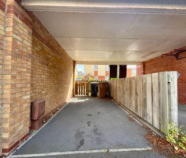 2 bedroom Semi-Detached House to let - Photo 2