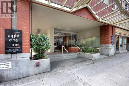 405 819 HAMILTON STREET, Vancouver, British Columbia - Photo 2