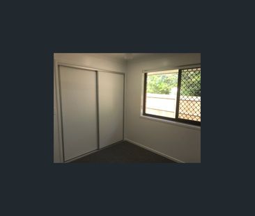 Executive 3 Bedroom Home Bundaberg West - Photo 4