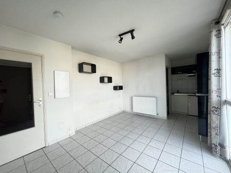 Location Appartement 1 pièce 20m² RODEZ 12000 - Photo 2