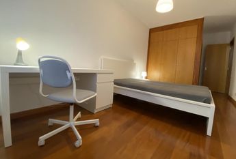 Arrendo quartos em Pedroucos proximo do polo universitario