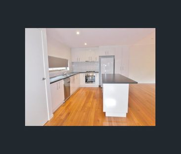 THE PERFECT PLACE TO CALL HOME! - Photo 3