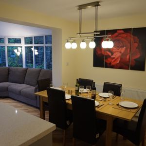 Richards Avenue Room 5 - Photo 2