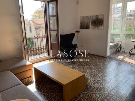 72m² Flat to rent in El Raval, Barcelona with terrace - Photo 2