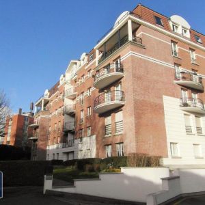 Location Appartement 2 pièces 50m² LILLE 59000 - Photo 2
