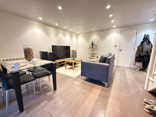 Archway Road, London - Photo 1