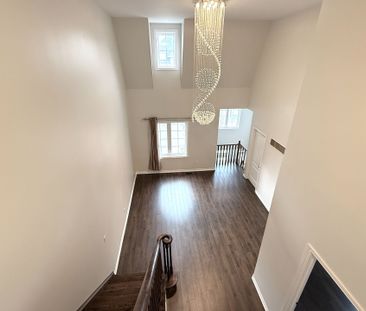 For Lease - 118 Livante Court, Markham, Ontario - Photo 3