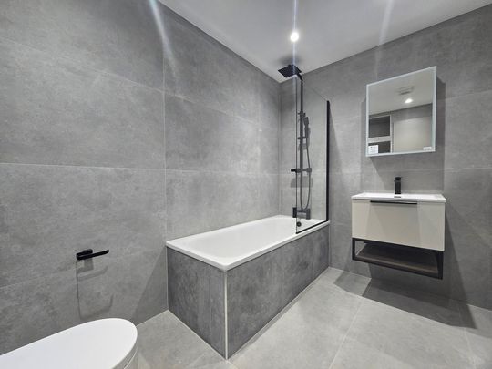 2 Bedroom Apartment, Norbury Avenue, London - Photo 1