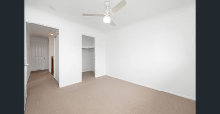 Spacious Renovated Townhome - Photo 2