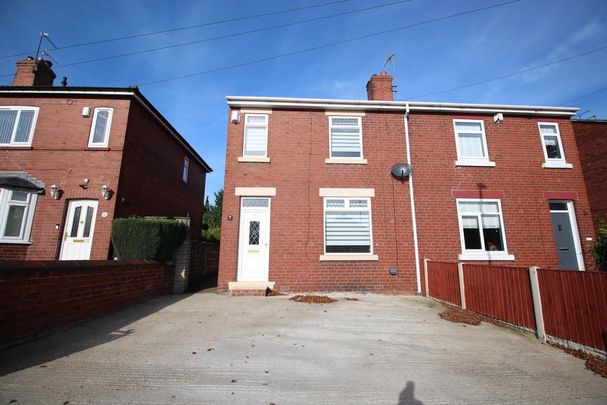3 bedroom semi-detached house to rent - Photo 1