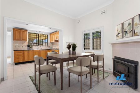 19 Downey Street, Bexley NSW 2207 - House For Rent | Domain - Photo 2