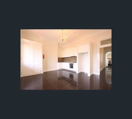 3/9 Crystal Street, Petersham, NSW 2049 - Photo 4
