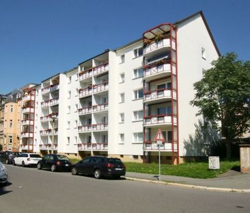 Helle 2-Zimmer-Wohnung mit Sonnenbalkon direkt am Zentrum - Photo 2