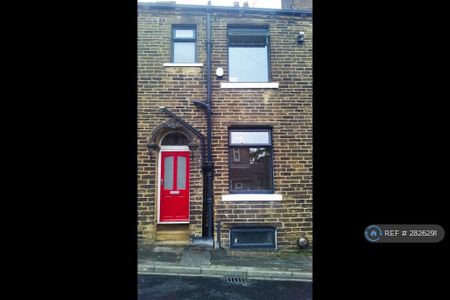 3 bedroom terraced house to rent - Photo 2
