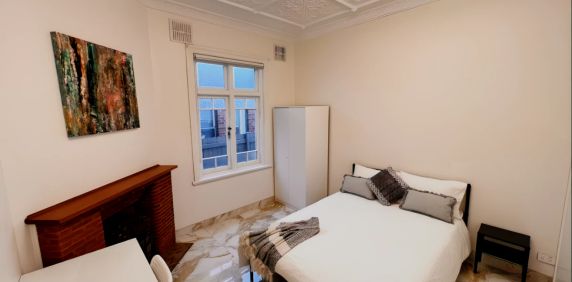 1 Mintaro Ave, Sydney - Photo 2