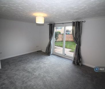 3 bedroom end of terrace house to rent - Photo 1