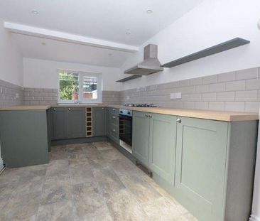 2 bedroom terraced house to rent - Photo 2