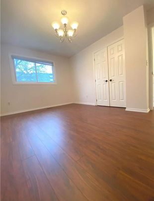 For Lease - 1261 Redbank Crescent, Oakville, Ontario - Photo 1