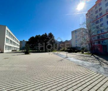 Pronájem bytu 2+kk 43,83 m - Fotografie 5