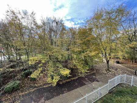 Appartement T2 avec Balcon et Place de Parking – Proche de la Gare Le Bras de Fer - Photo 5