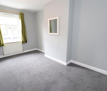 3 bedroom terraced house to rent - Photo 6