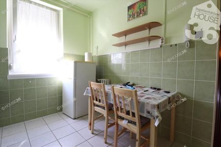 Kiadó újszerű állapotú panel lakás - Kecskemét - Photo 4