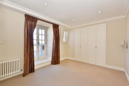 3 bedroom flat to rent - Photo 4