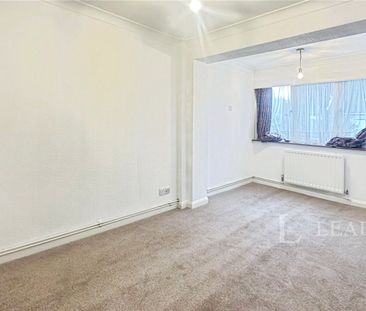 3 bedroom house to rent Bodmin Road, Luton, Bedfordshire, LU4 - Photo 6