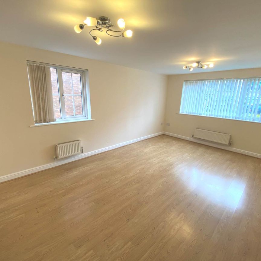 Price £1,650 pcm - Available 11/11/2025 - Unfurnished - Photo 1