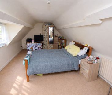 The Street, Bearsted - Photo 2