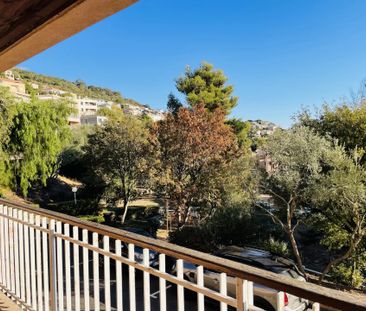 Location Appartement 4 pièces 85m² SAN MARTINO DI LOTA 20200 - Photo 3