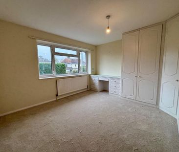 3 bedroom link detached house to rent - Photo 3