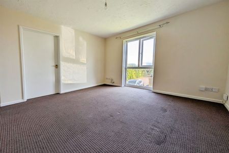 Spring Road, SO19 - Photo 3