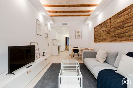 Delightful 2-Bedroom Apartment in Sant Antoni Neighbourhood - Photo 4