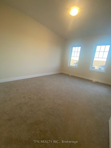 Townhouse For Lease | X8069844 - Photo 4