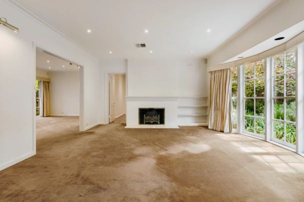 4 Bed, 2 Bath - Photo 1