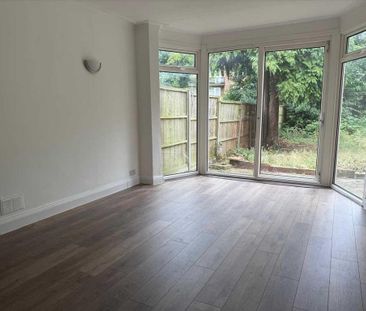 6 bedroom semi-detached house to rent - Photo 2