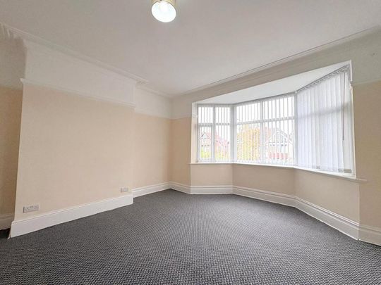 6 bedroom semi-detached house to rent - Photo 1