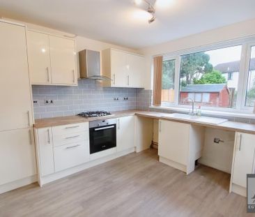 2 bedroom semi-detached bungalow to rent - Photo 3